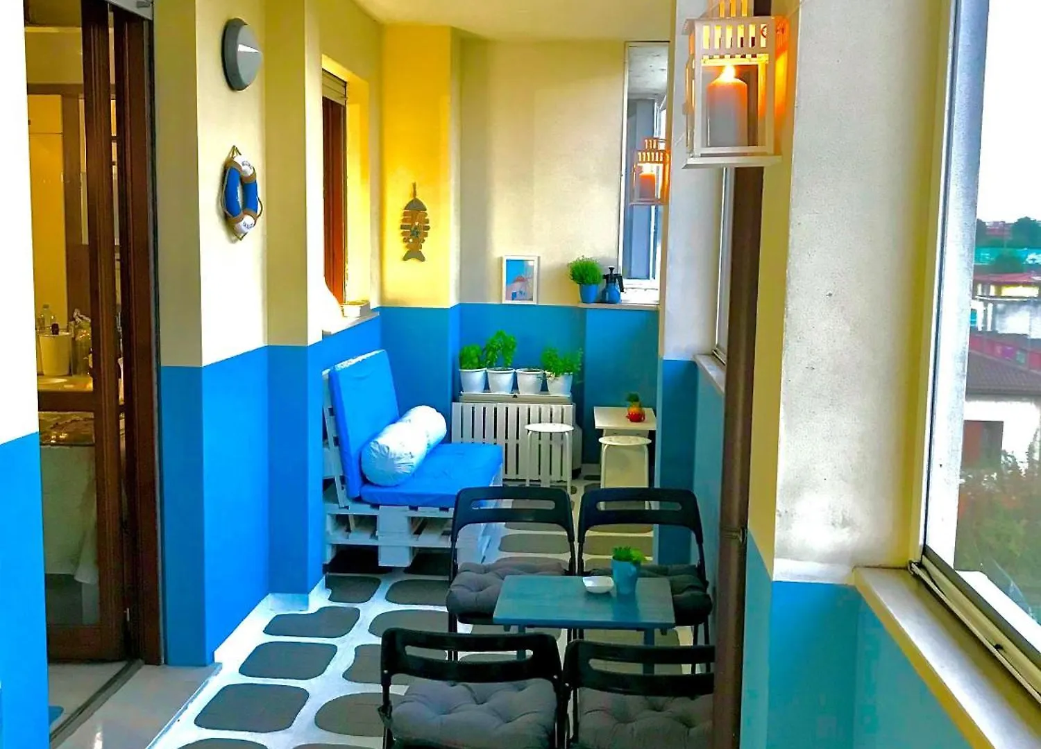 Moon Apartment Large Two-Room Apartment On 2 Levels Rozzano 0*,  Italy