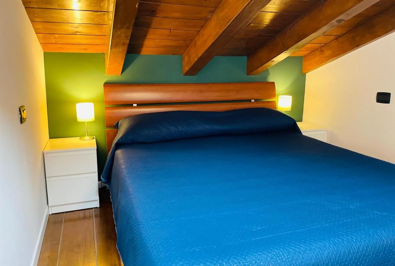 Moon Apartment Large Two-Room Apartment On 2 Levels Rozzano